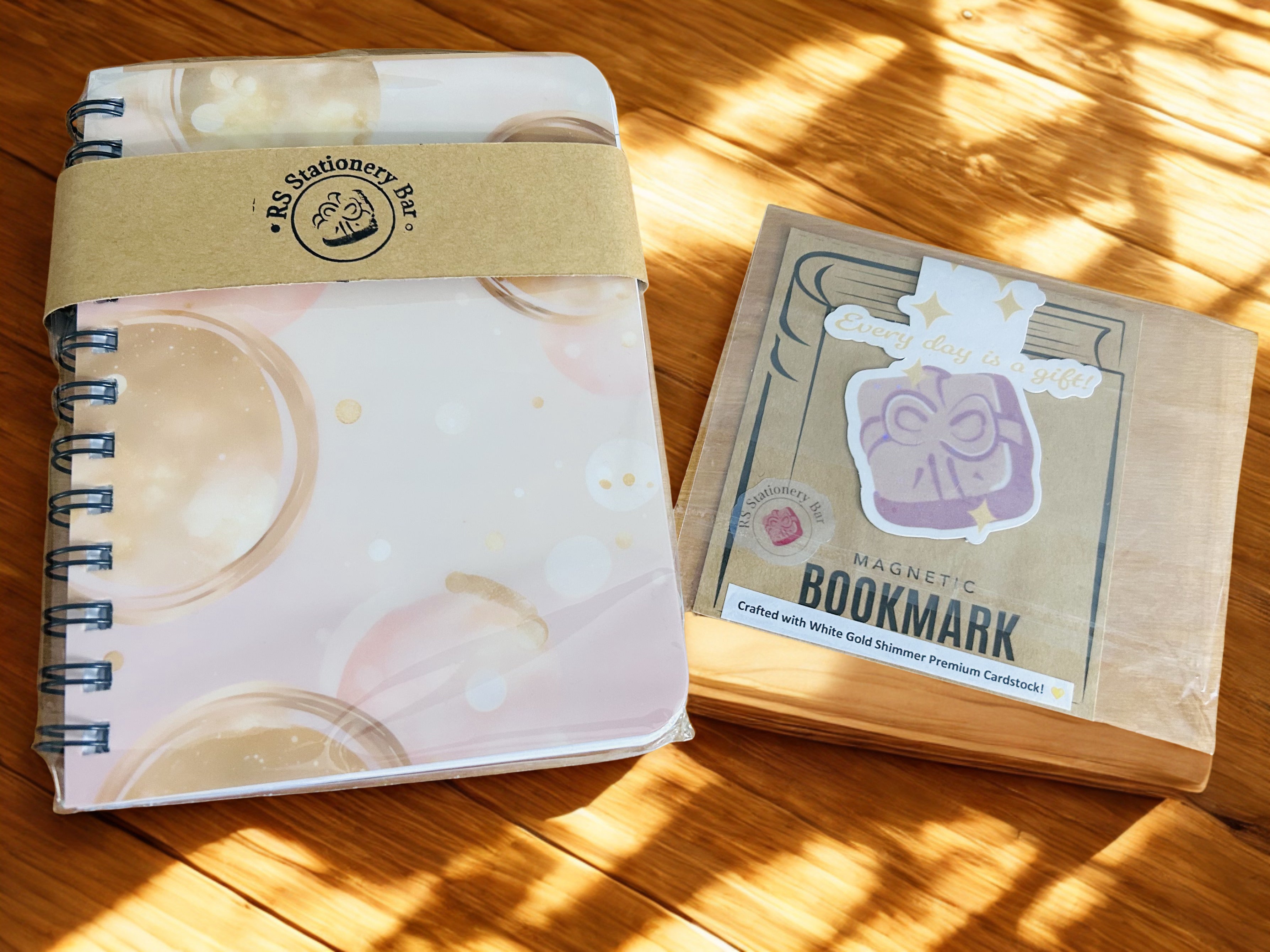 Abstract Pink Circle Notebook Set